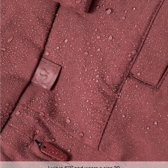 lululemon athletica Men 34” Shorts - salmon pink mauve - Picture 4 of 13